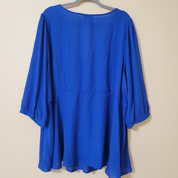 Torrid Womens Blue V-Neck Top W/ Tie Front Size 5 Office Career Executive Formal - Picture 9 of 10